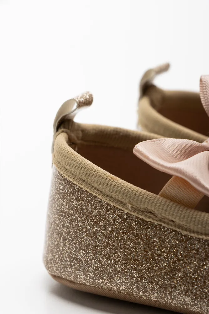 Bow Pump Gold sold by Ackermas product image thumbnail 4