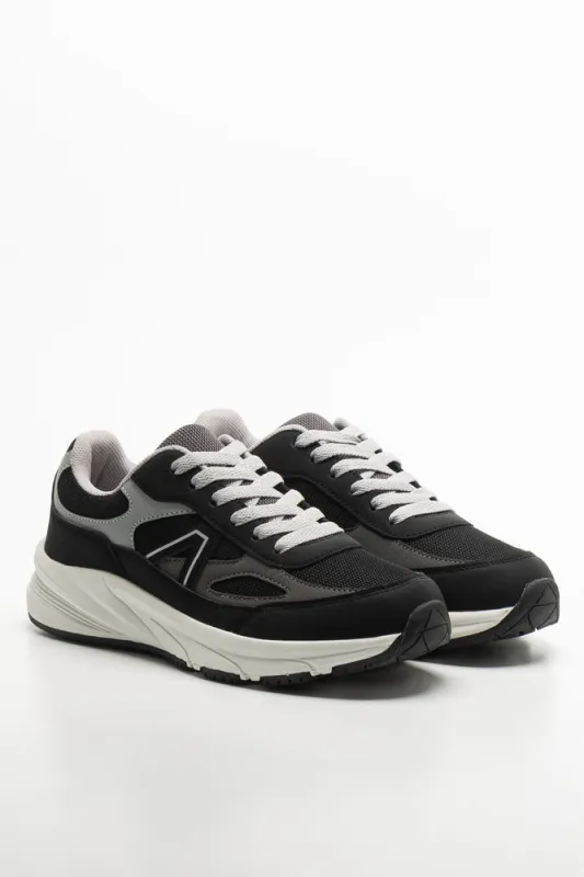 Retro Trainer Black sold by Ackermas