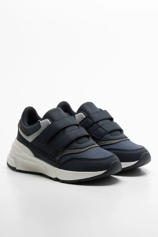 Retro Trainer Navy sold by Ackermas