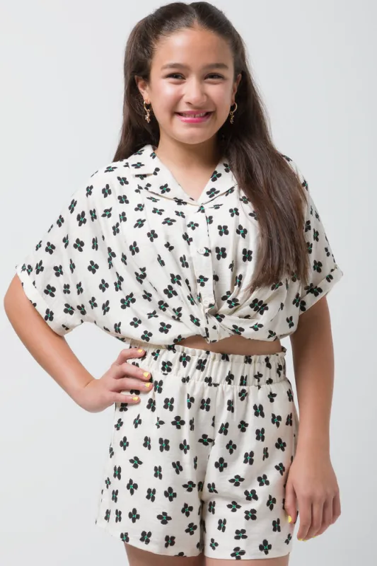 Knot Hem Woven Shirt Large Tropical Floral Green sold by Ackermas