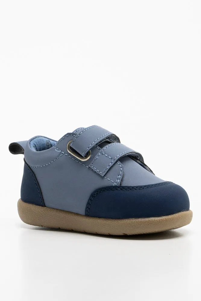 Hybrid Sneaker Navy sold by Ackermas product image thumbnail 2