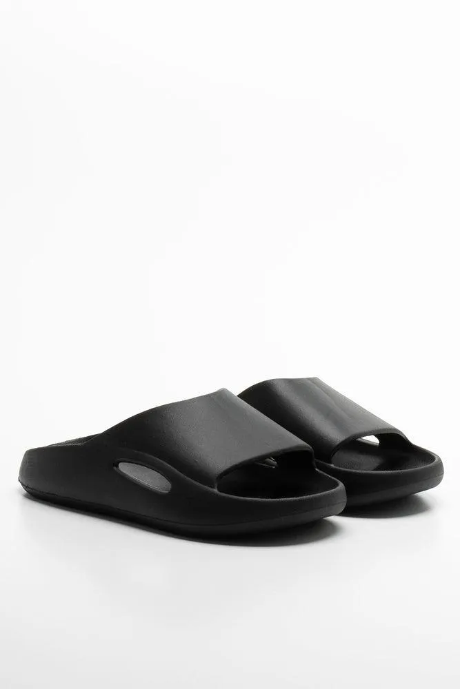 Moulded Slide Black sold by Ackermas