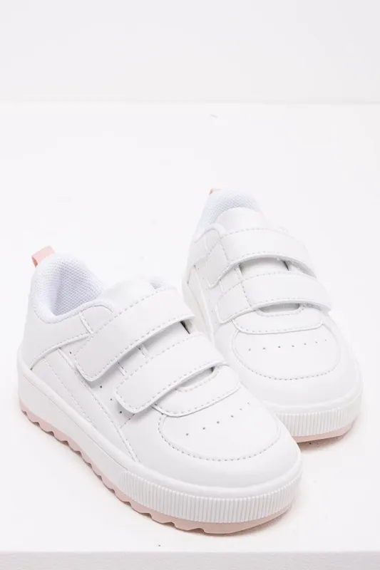 Chunky Sneaker White sold by Ackermas