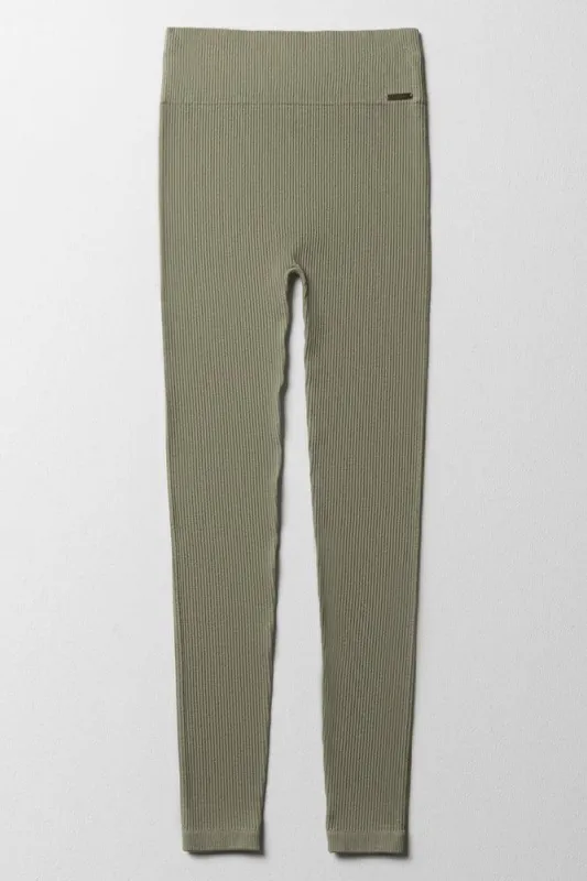 Seamless Leggings Olive Green sold by Ackermas