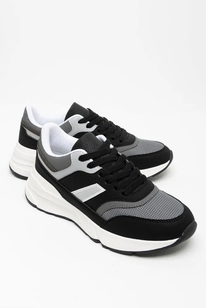 Retro Trainer Black sold by Ackermas
