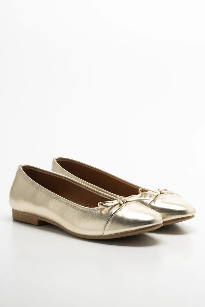 Almond Pump Gold sold by Ackermas