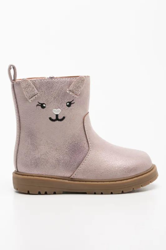 Boots Pink sold by Ackermas
