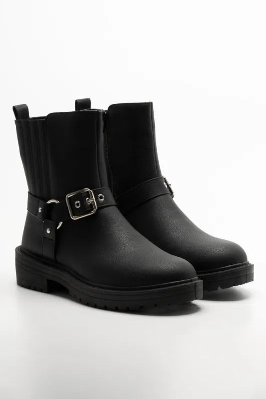 Boots Black sold by Ackermas