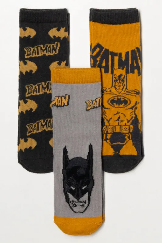 Batman 3 Pack Socks Yellow, Grey And Black sold by Ackermas