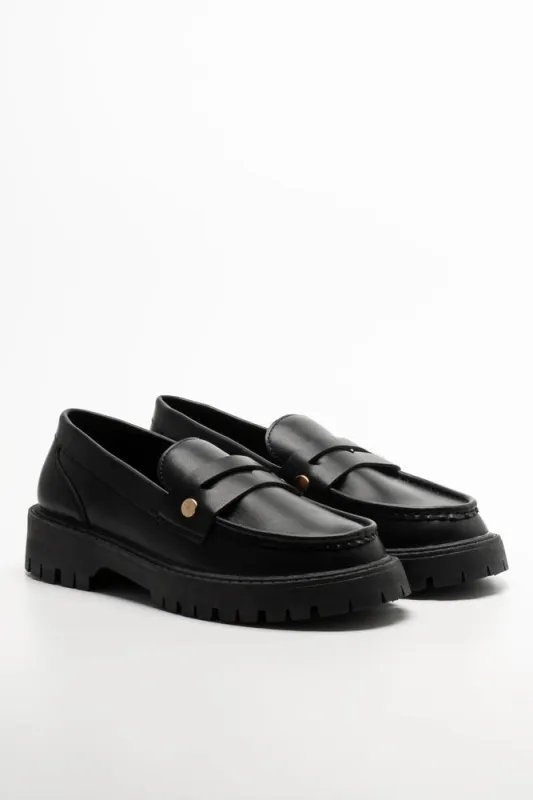 Chunky Loafers Black sold by Ackermas