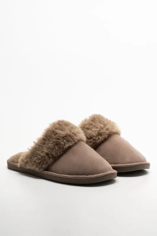 Fur Trim Slippers Natural sold by Ackermas