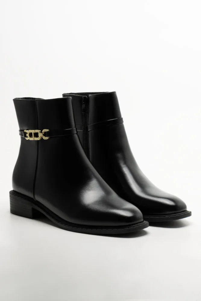 Trim Detail Chelsea Boots Black sold by Ackermas