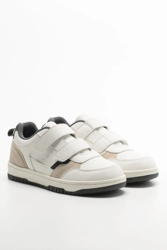 Skate Sneakers White sold by Ackermas