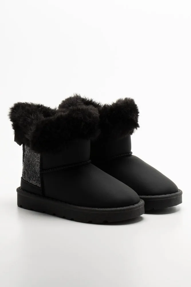Fur Comfy Boots Black sold by Ackermas