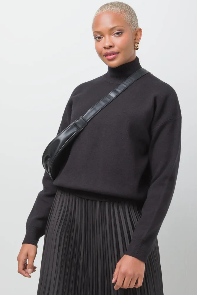 Turtleneck Jersey Black sold by Ackermas