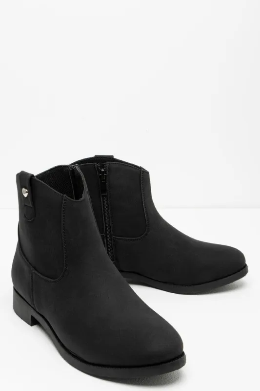 Boot Black sold by Ackermas