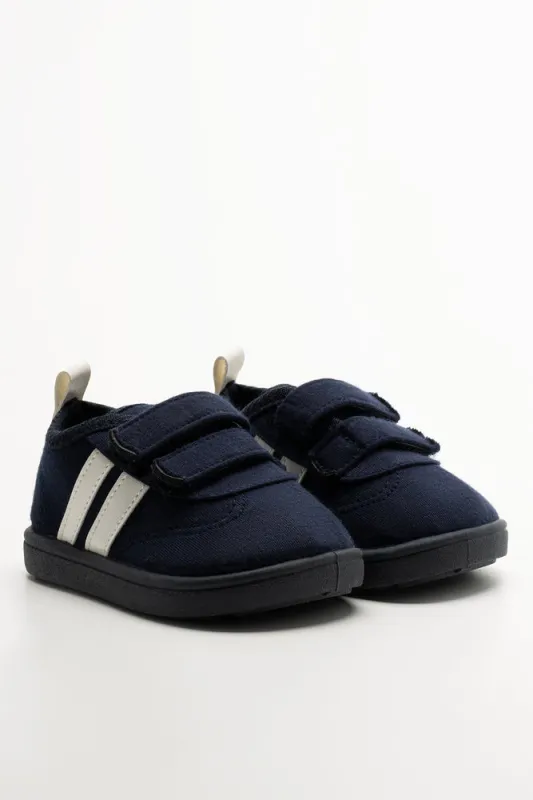 Lace Up Sneaker Navy sold by Ackermas