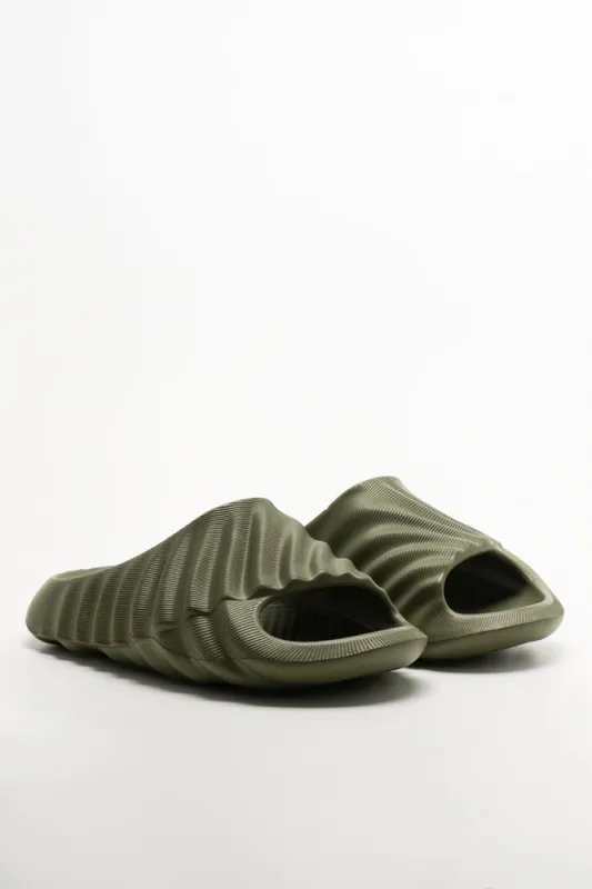 Slides Green sold by Ackermas