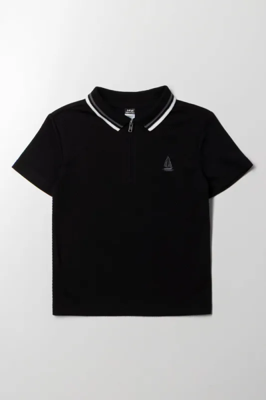 Textured Short Sleeve Golfer Black sold by Ackermas
