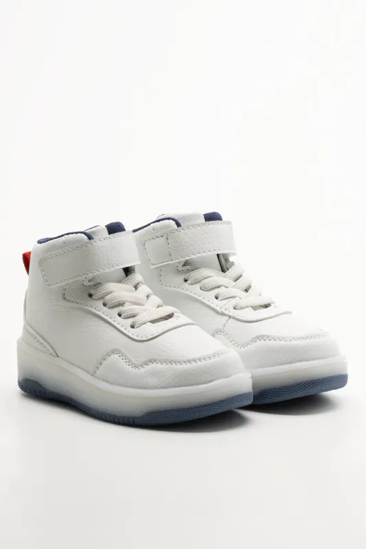 High Top Sneaker White sold by Ackermas