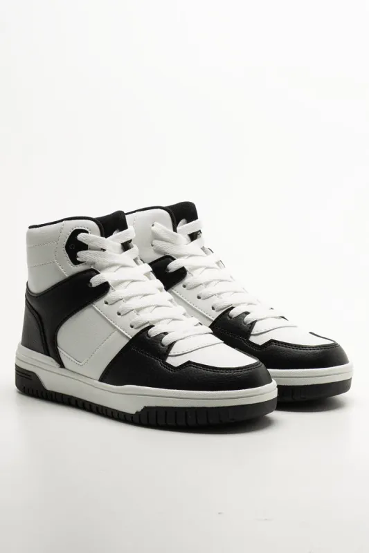 Skater Sneakers White sold by Ackermas