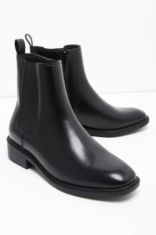 Chelsea Boots Black sold by Ackermas