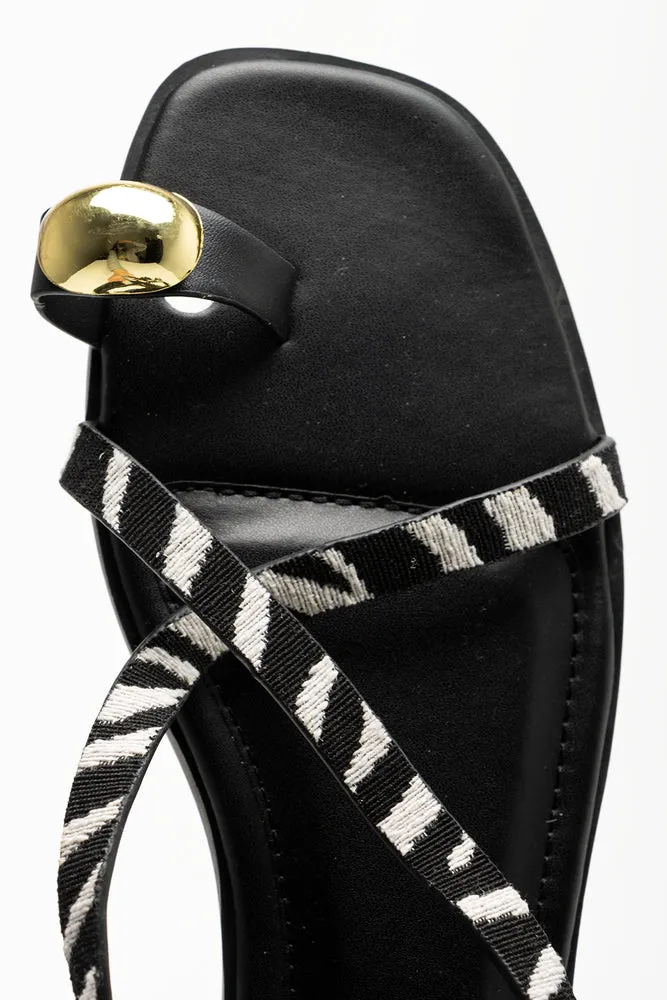 Toe Post Sandals Black sold by Ackermas product image thumbnail 5
