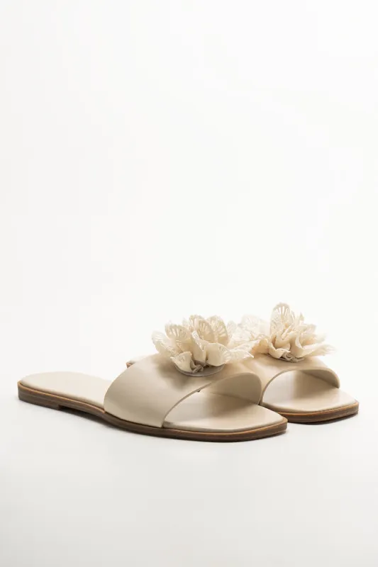 Flower Trim Mule Natural sold by Ackermas