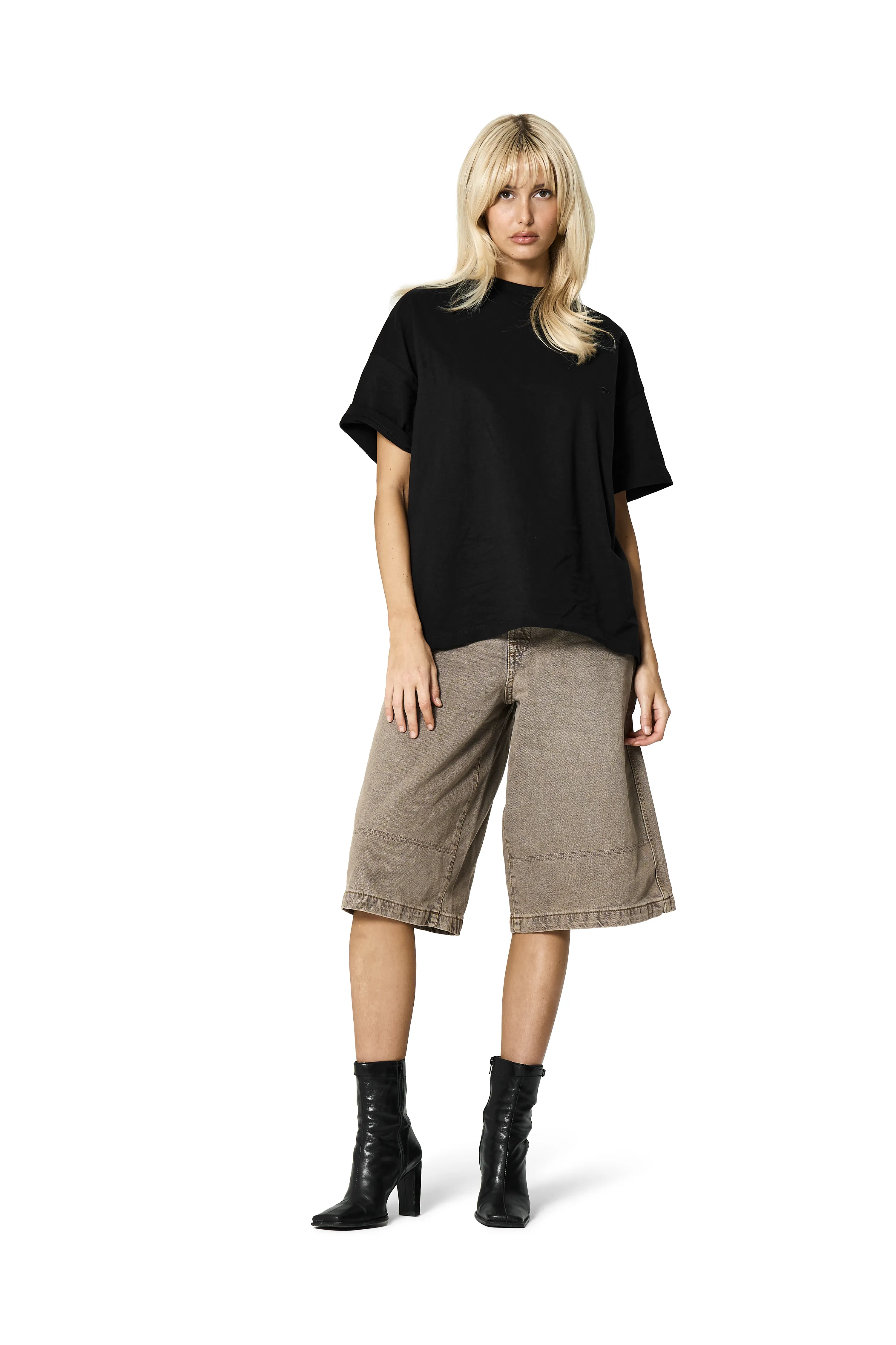 Series Oversized Tee in Carbon sold by Sisters and Seekers product image thumbnail 4