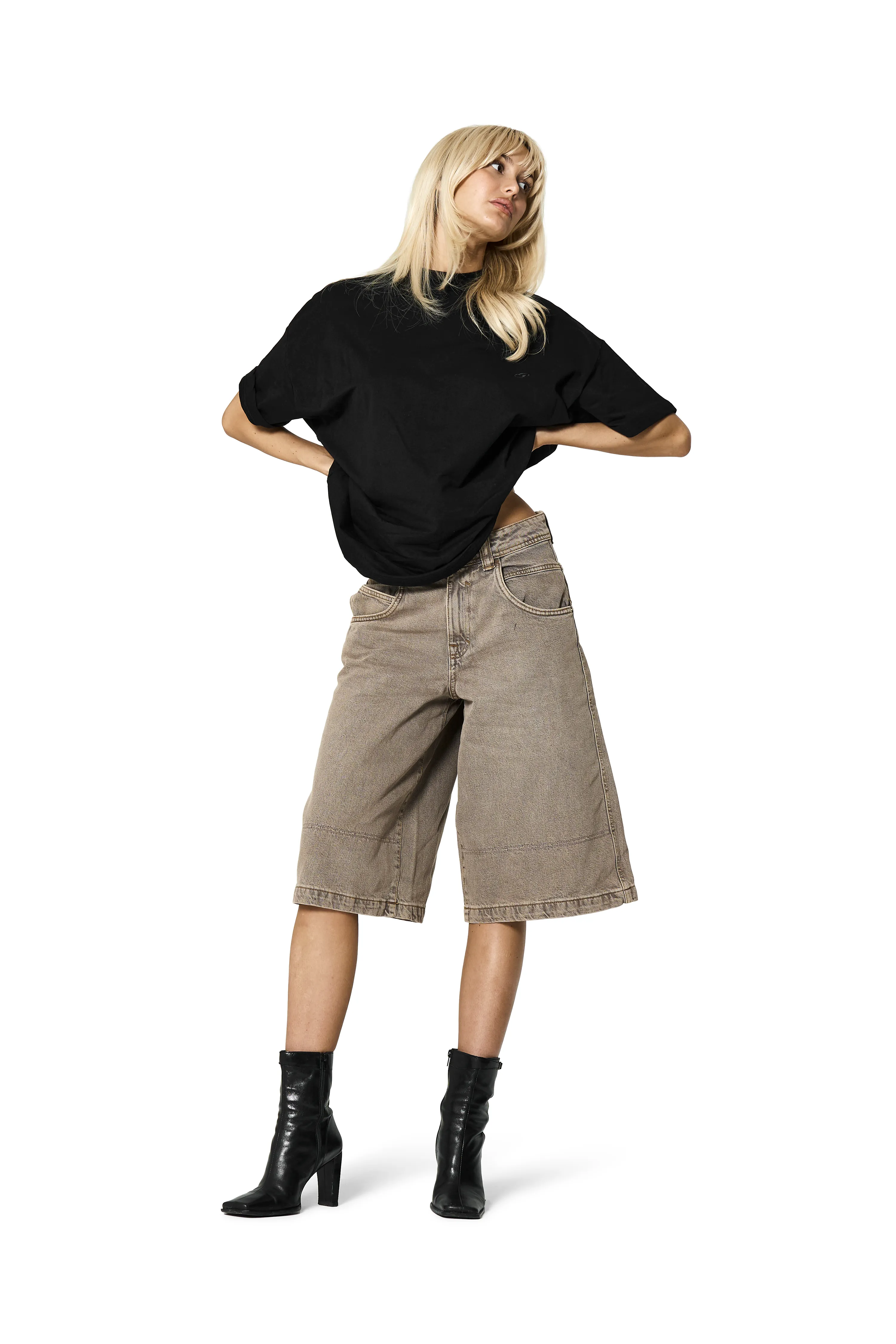 Series Oversized Tee in Carbon sold by Sisters and Seekers product image thumbnail 3