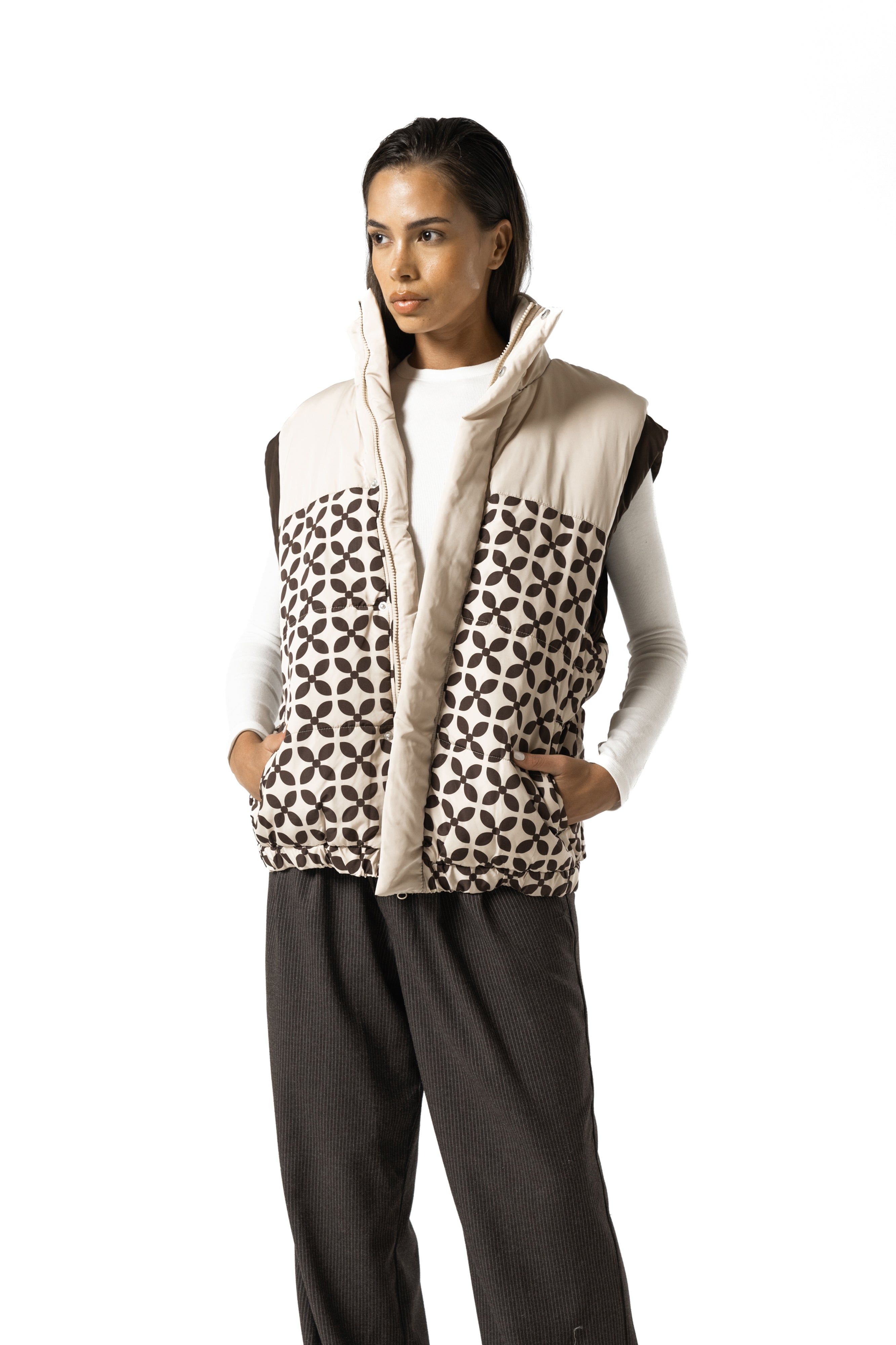 LIZ Pattern Gilet sold by Sisters and Seekers product image thumbnail 3