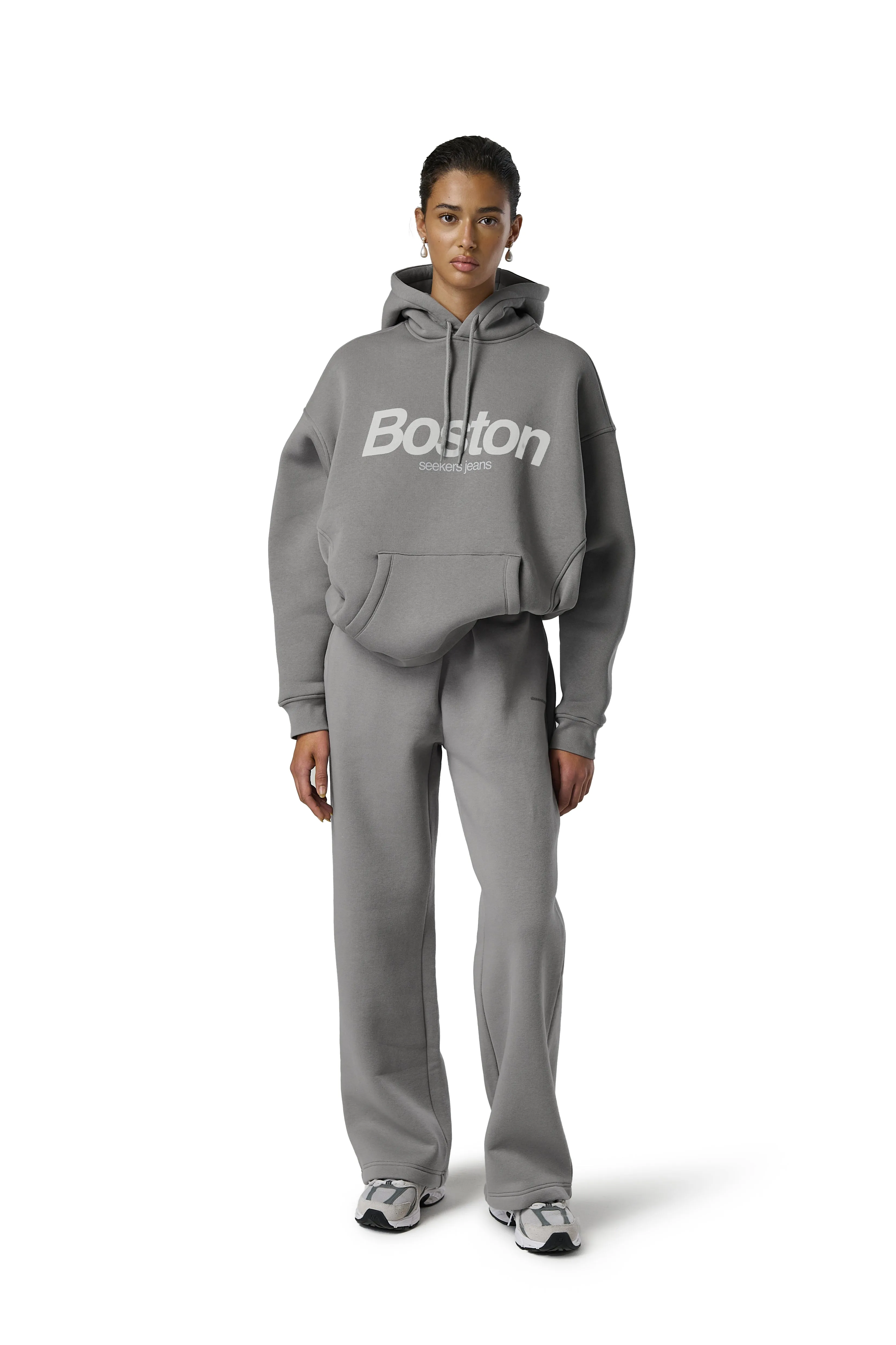 Trademark Wide Leg Sweatpants in Bleeker sold by Sisters and Seekers product image thumbnail 4