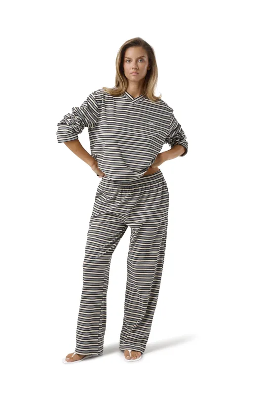 Wilkie Soft Oversized Long Sleeve in Multi Cream sold by Sisters and Seekers