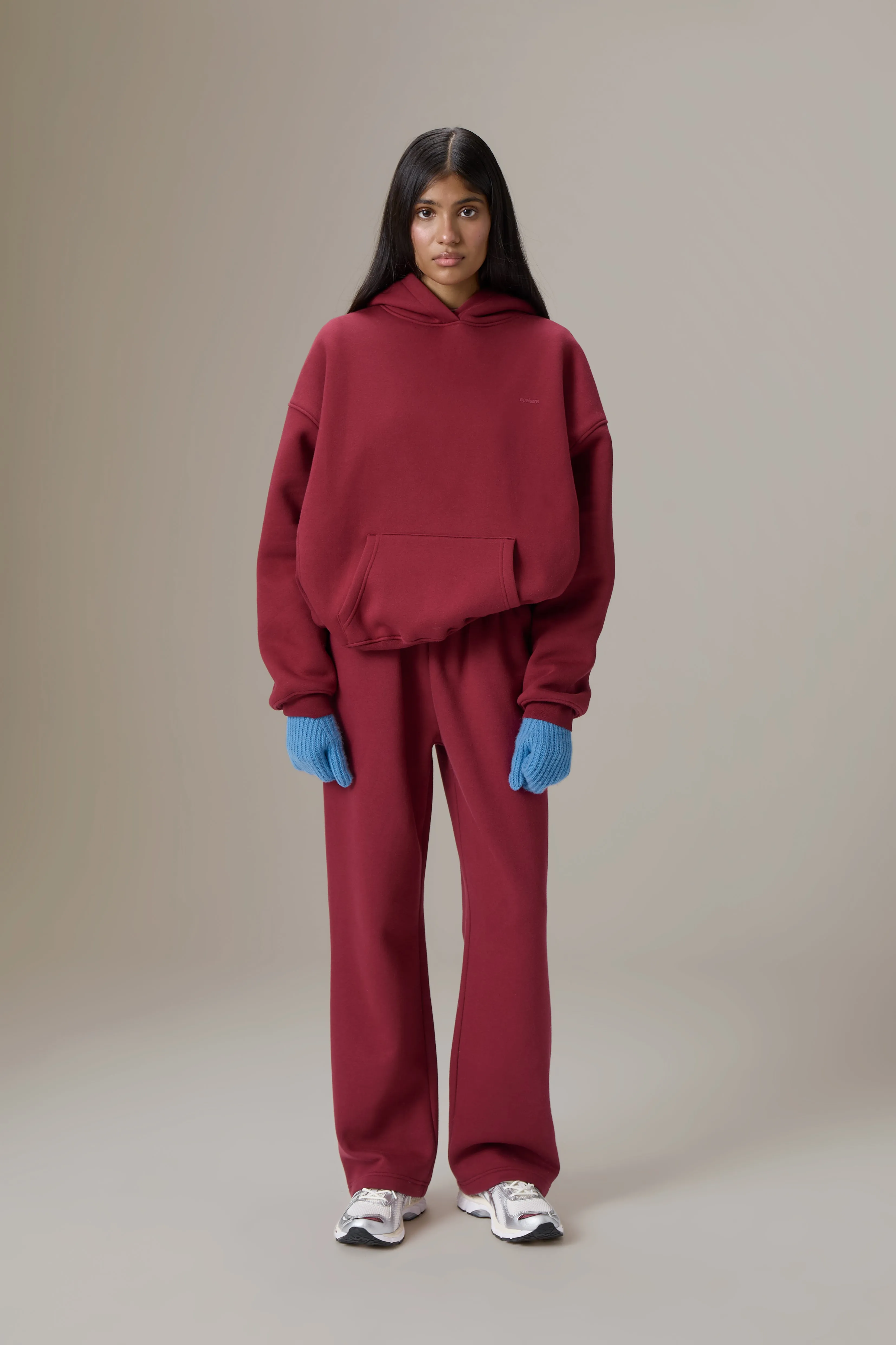 Seekers Classic Wide Leg Sweatpants in Burgundy sold by Sisters and Seekers product image thumbnail 3