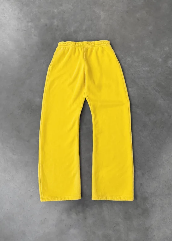 STRAIGHT-LEG SWEATPANTS - SOLAR YELLOW made by Akimbo