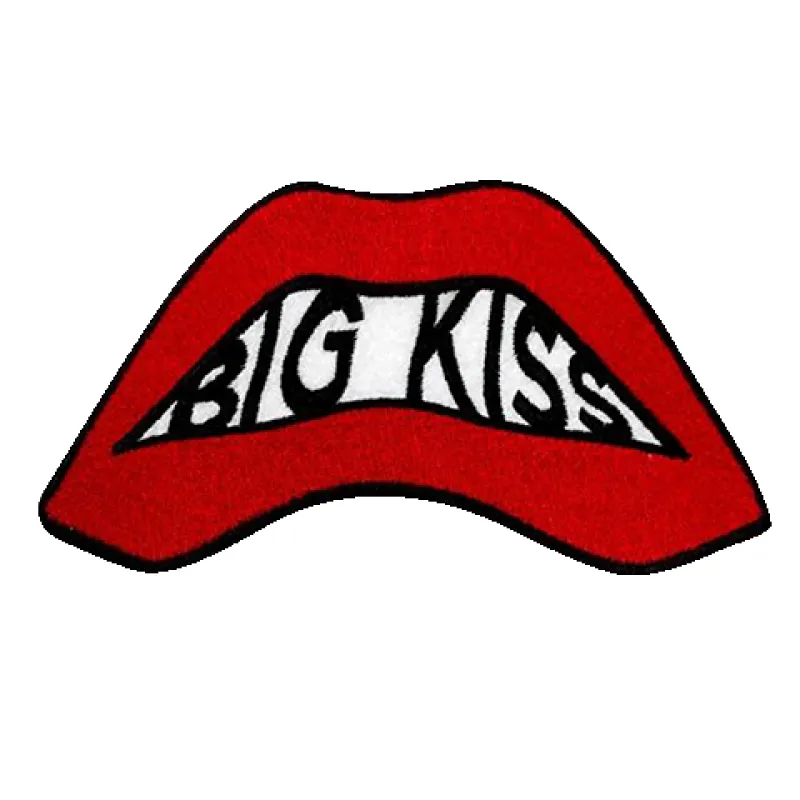 Big Kiss sold by Oliver Thomas