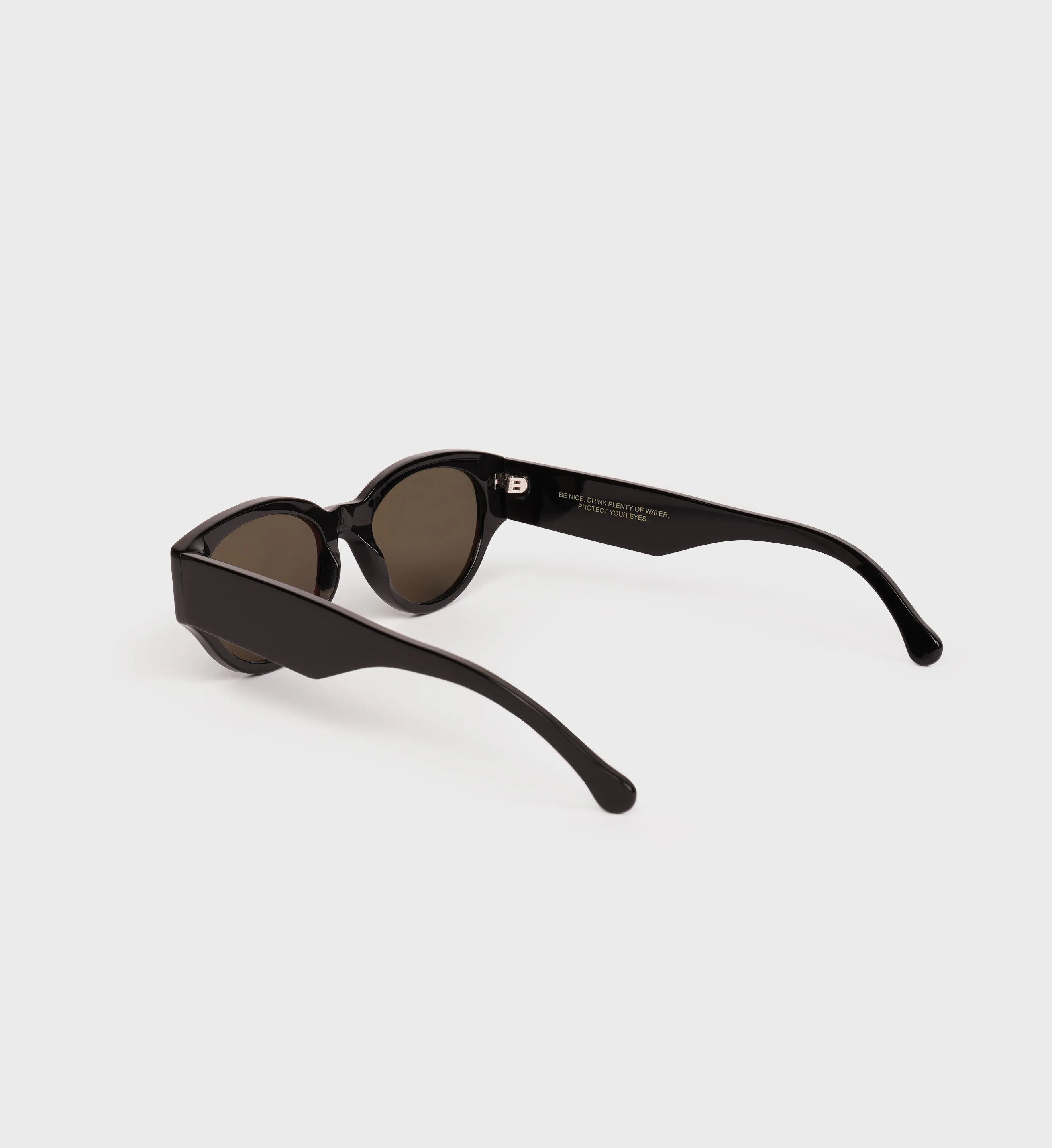 Frame N.01 - Black sold by Sporty and Rich product image thumbnail 3