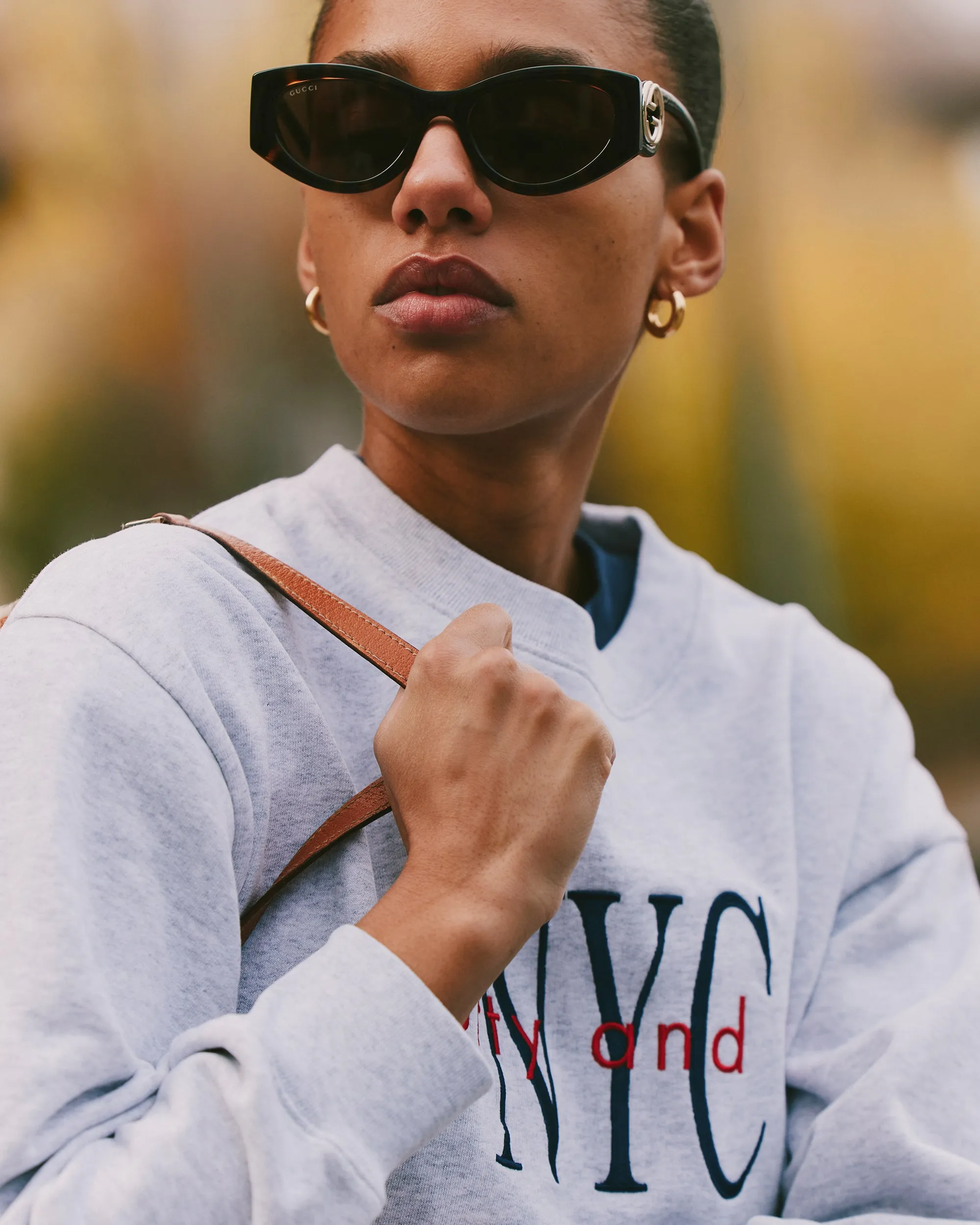 NY Minute Crewneck - Heather Gray/Navy sold by Sporty and Rich product image thumbnail 3