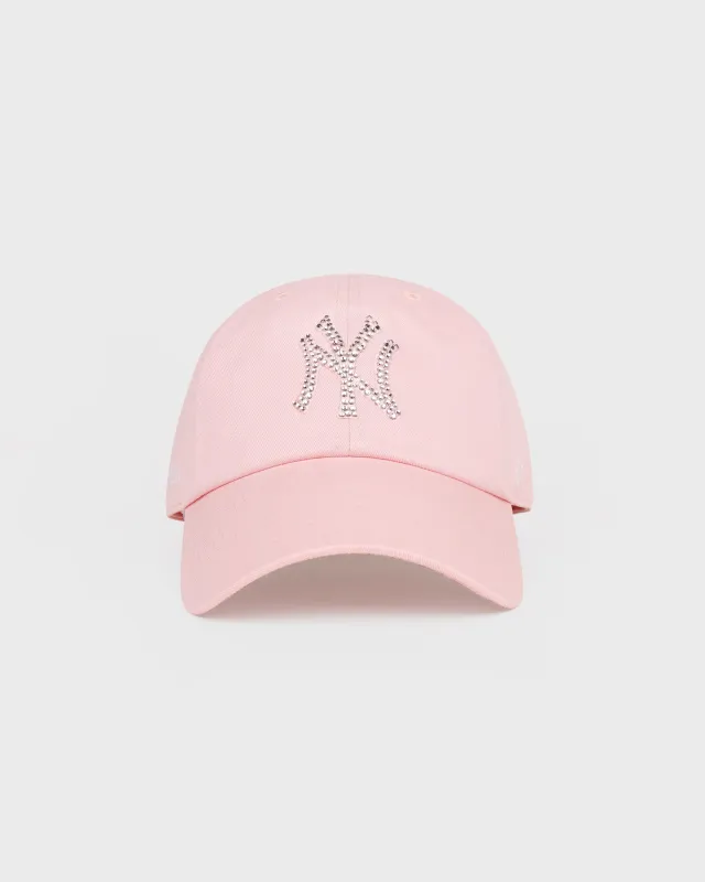 Yankees Krystal Hat - Candy/White made by Sporty and Rich