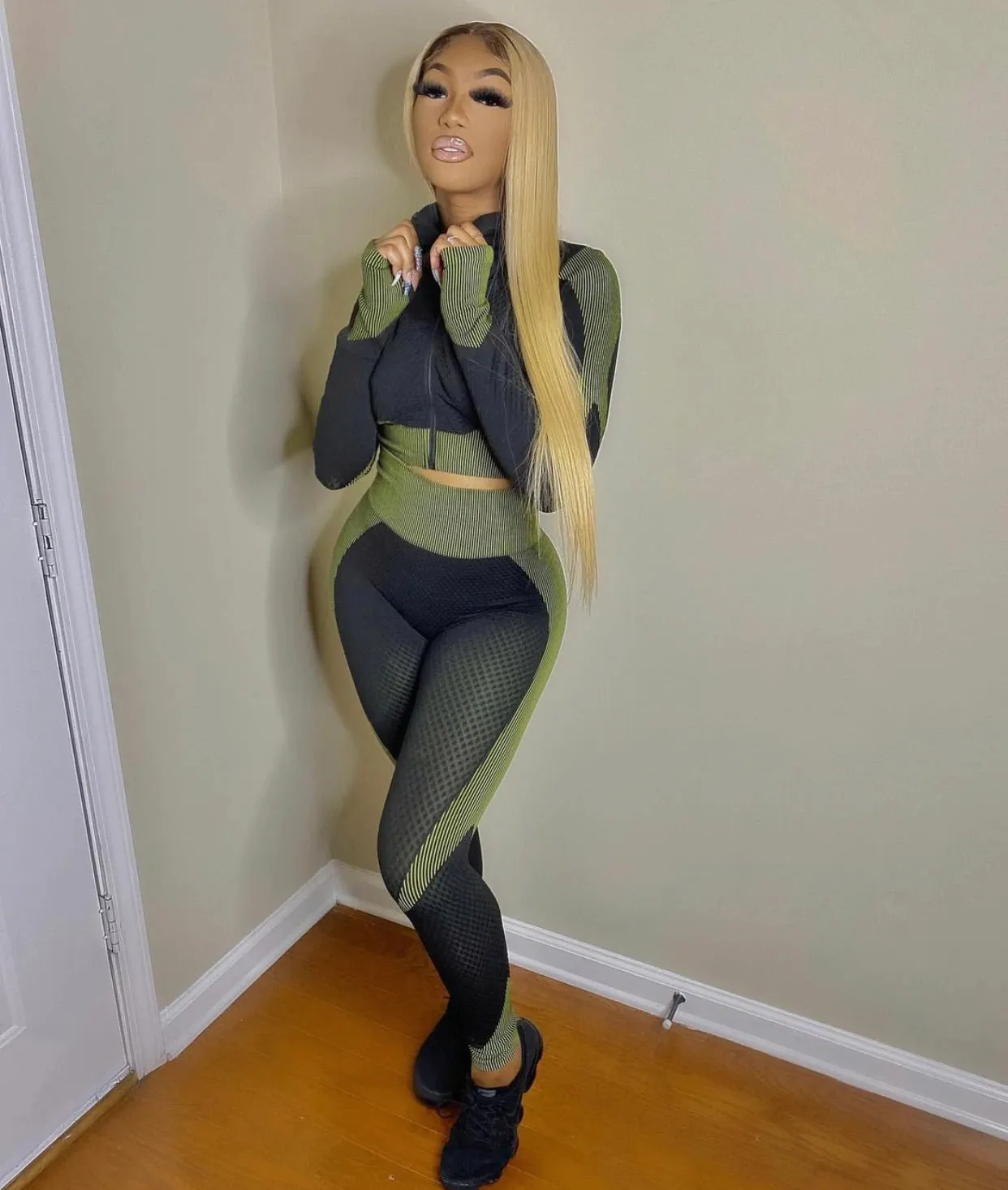 Airport Run 3 Piece Active Set - Green sold by Sassyluxe product image thumbnail 2