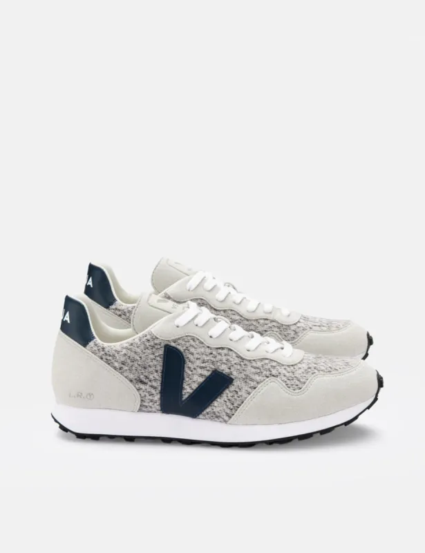 Veja SDU Alveomesh Trainers (Flannel) - Snow/Nautico sold by Article London