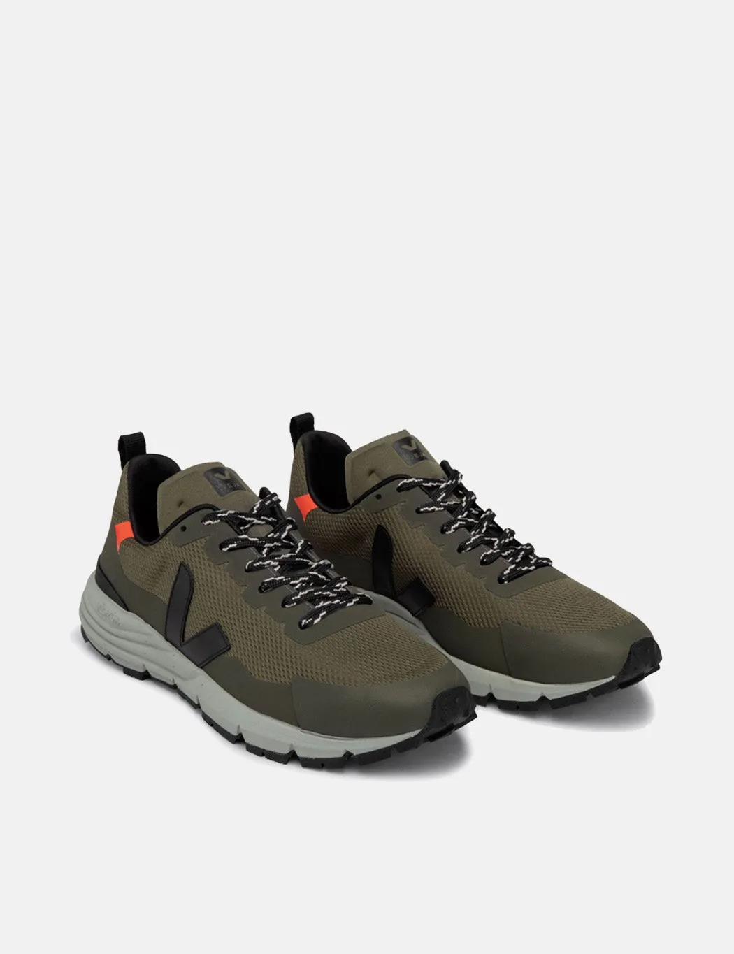Veja Dekkan Trainers (Alveomesh) - Khaki/Black sold by Article London product image thumbnail 3