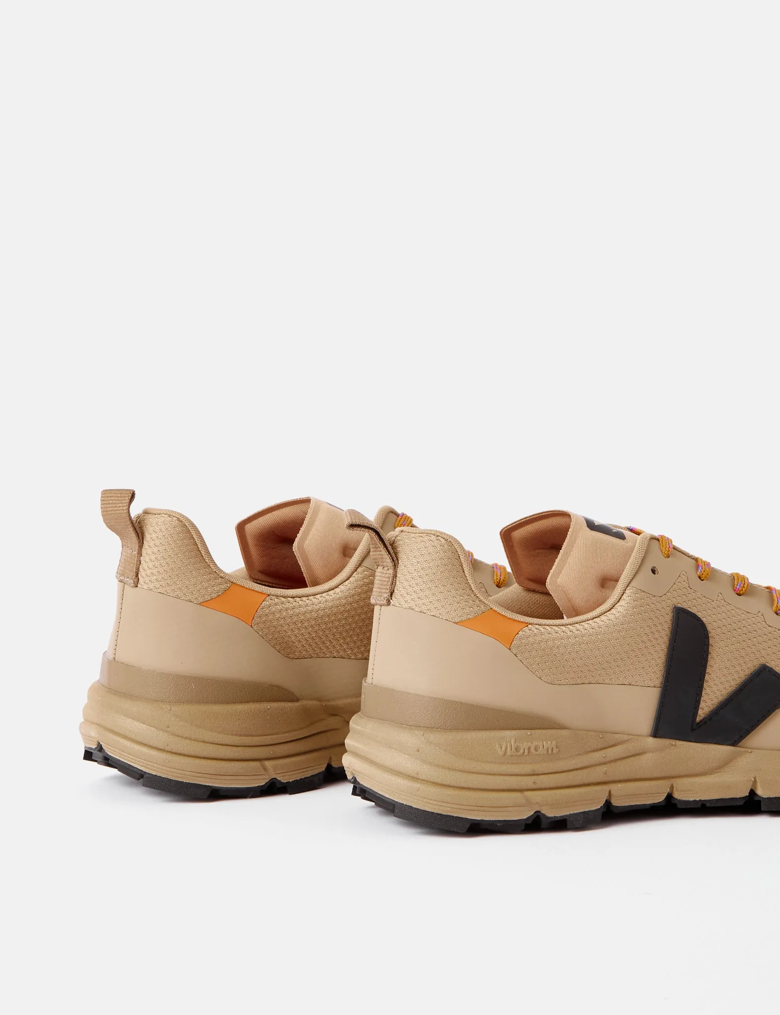 Veja Dekkan Alveomesh Trainers - Dune Yellow sold by Article London product image thumbnail 3