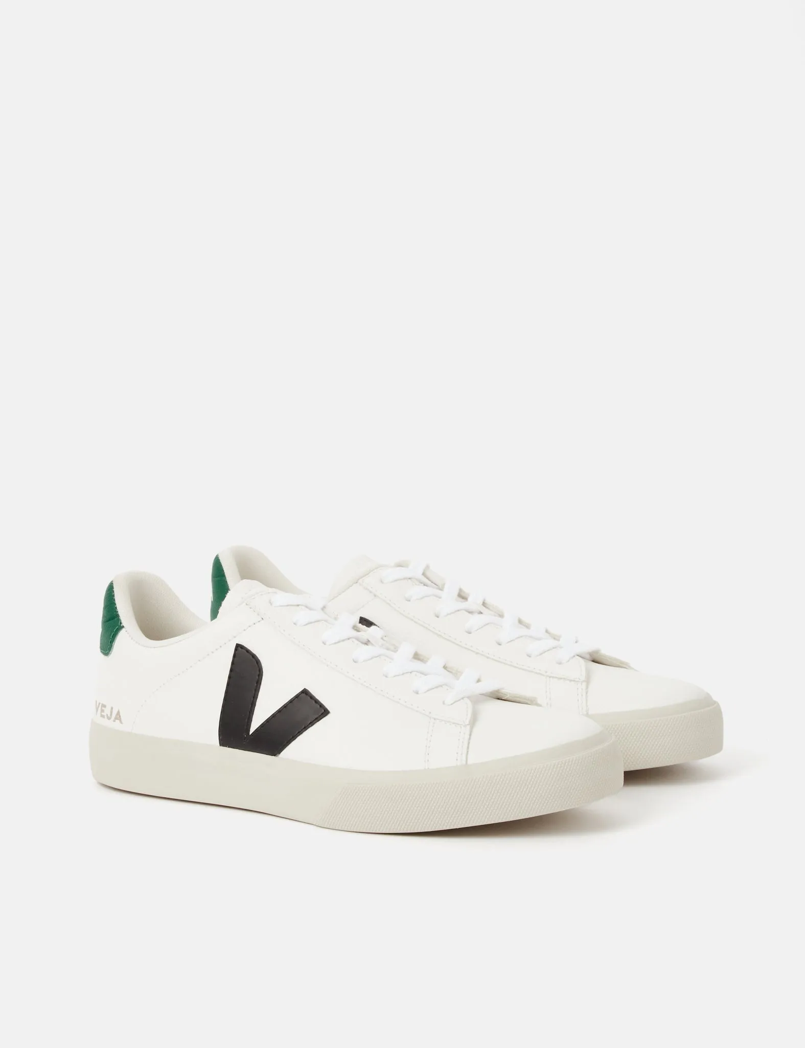 Veja Campo Trainers (Chromefree Leather) - Extra White/Black Emeraude sold by Article London product image thumbnail 2