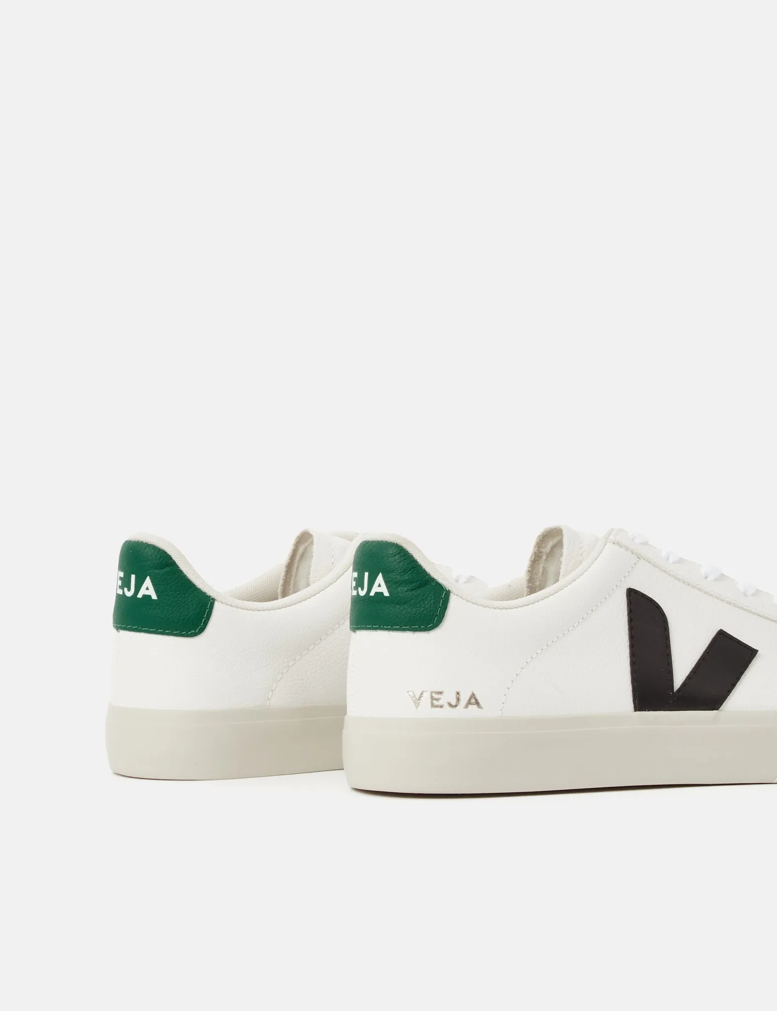 Veja Campo Trainers (Chromefree Leather) - Extra White/Black Emeraude sold by Article London product image thumbnail 4