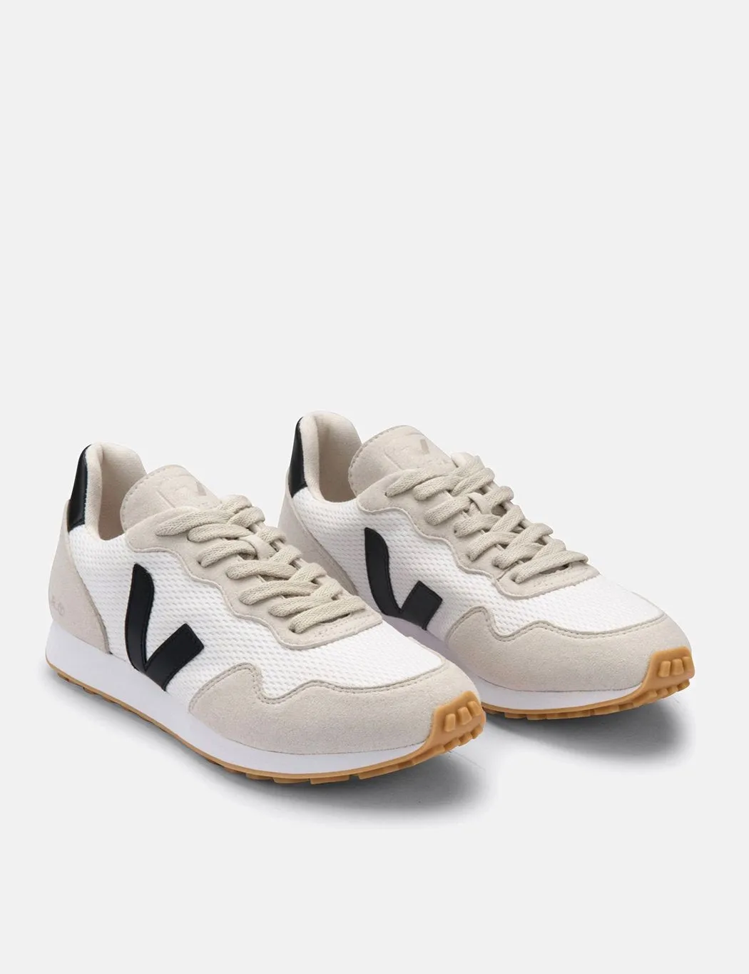 Veja SDU Alveomesh Trainers (Vegan) - White/Black/Natural sold by Article London product image thumbnail 4