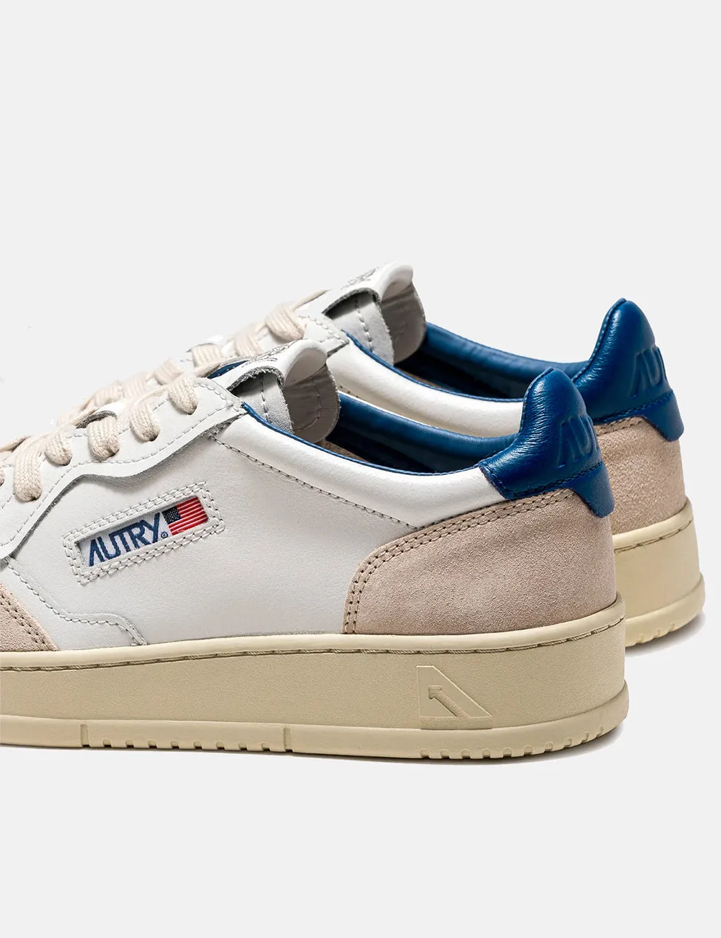 Autry Medalist LS28 Trainers (Leather/Suede) - White/Blue sold by Article London product image thumbnail 2