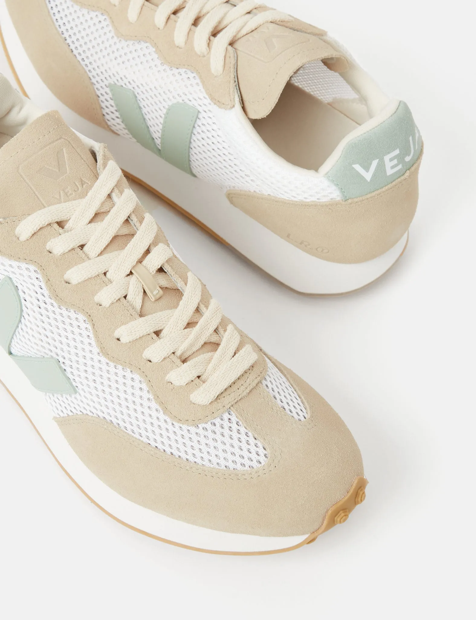 Veja Rio Branco Light Aircell Trainers - Lunar/Matcha sold by Article London product image thumbnail 3
