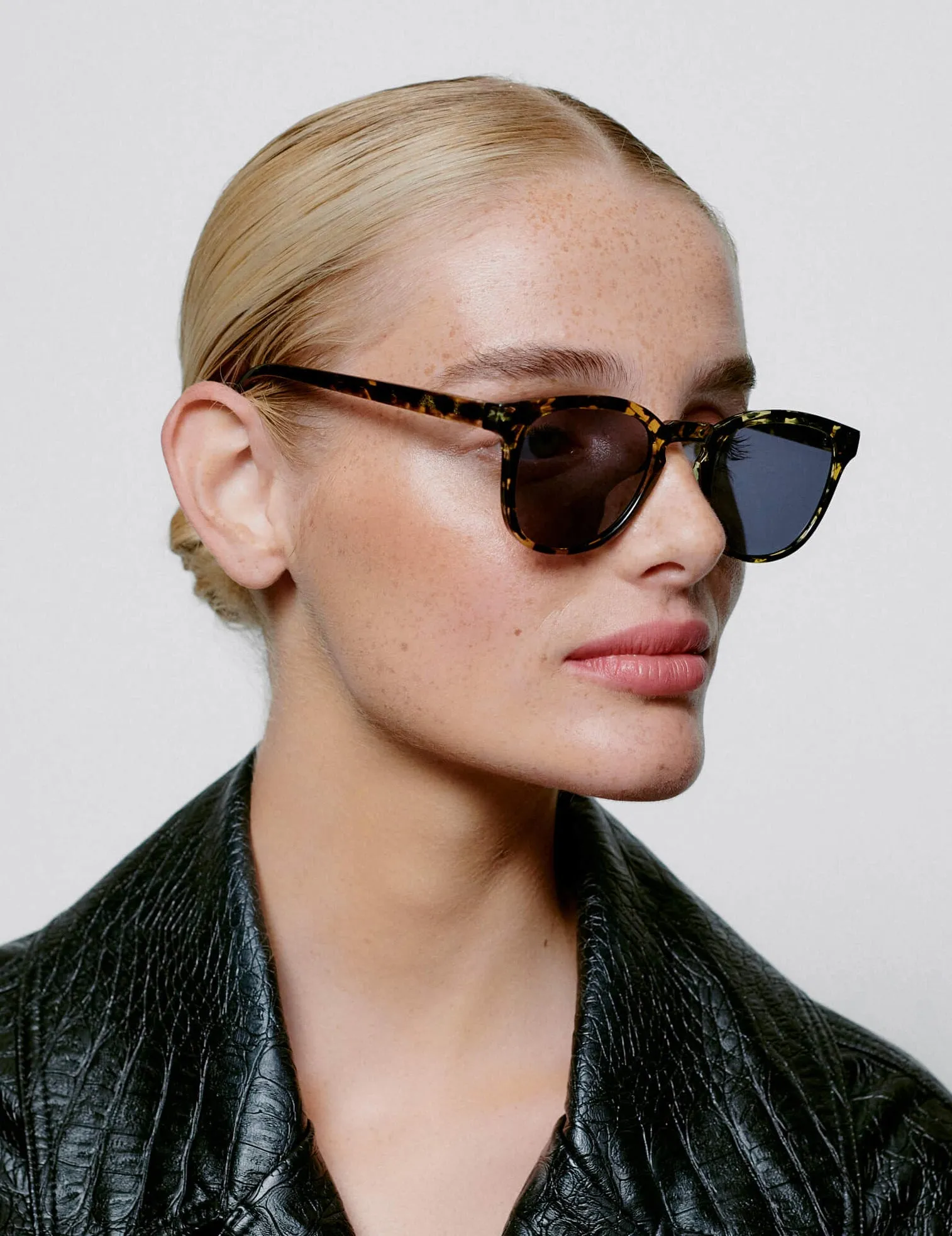 A. Kjaerbede Bate Sunglasses - Black/Yellow Tortoise sold by Article London product image thumbnail 2