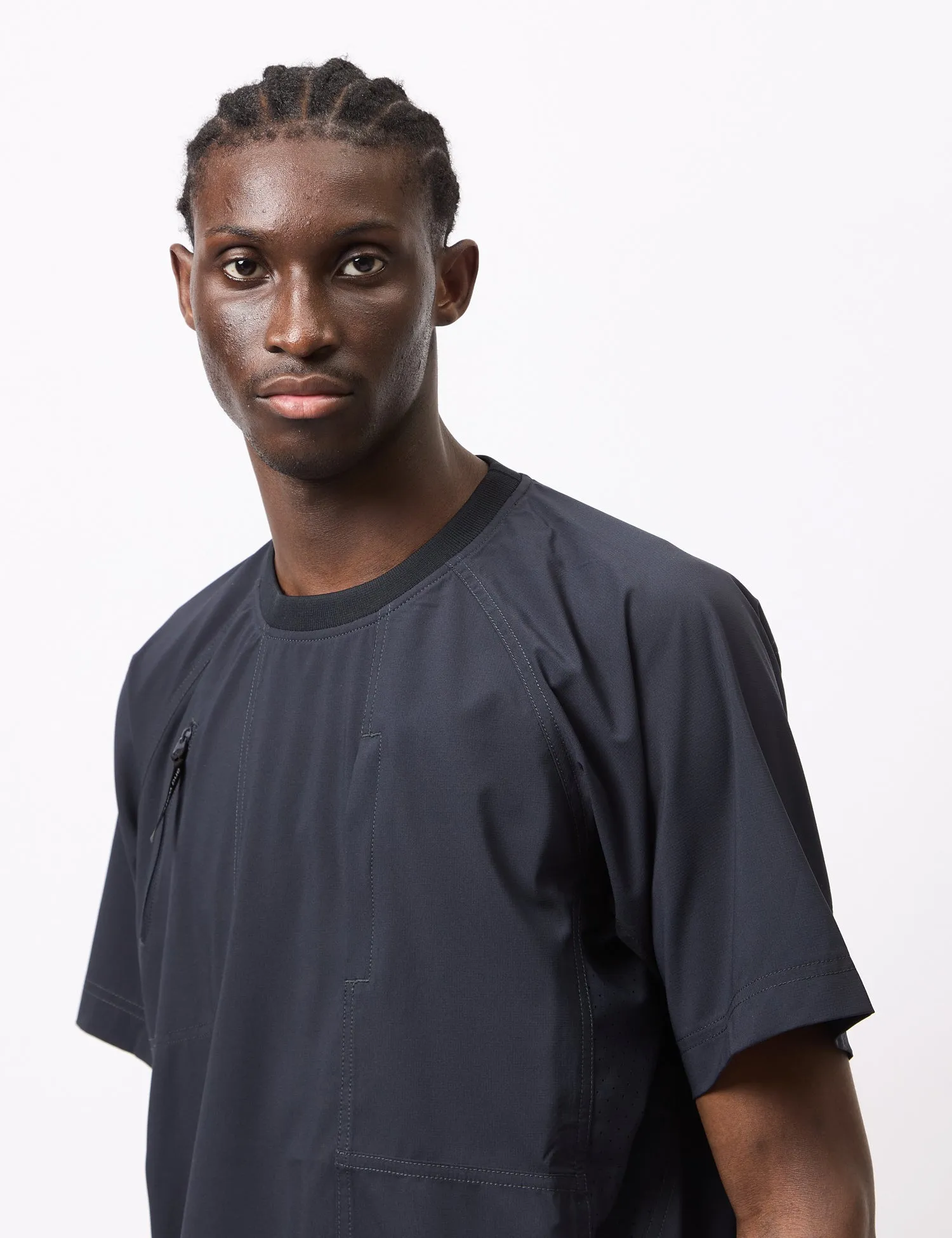 and Wander Stretch Rip Pullover - Dark Navy Blue sold by Article London product image thumbnail 2